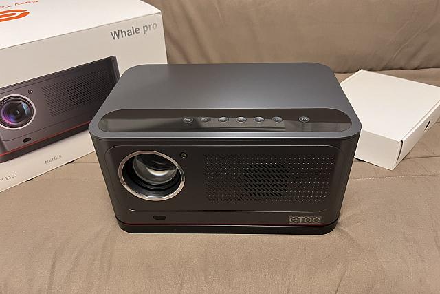 Test ETOE Whale Pro : le videoprojecteur projecteur à (...) à la une