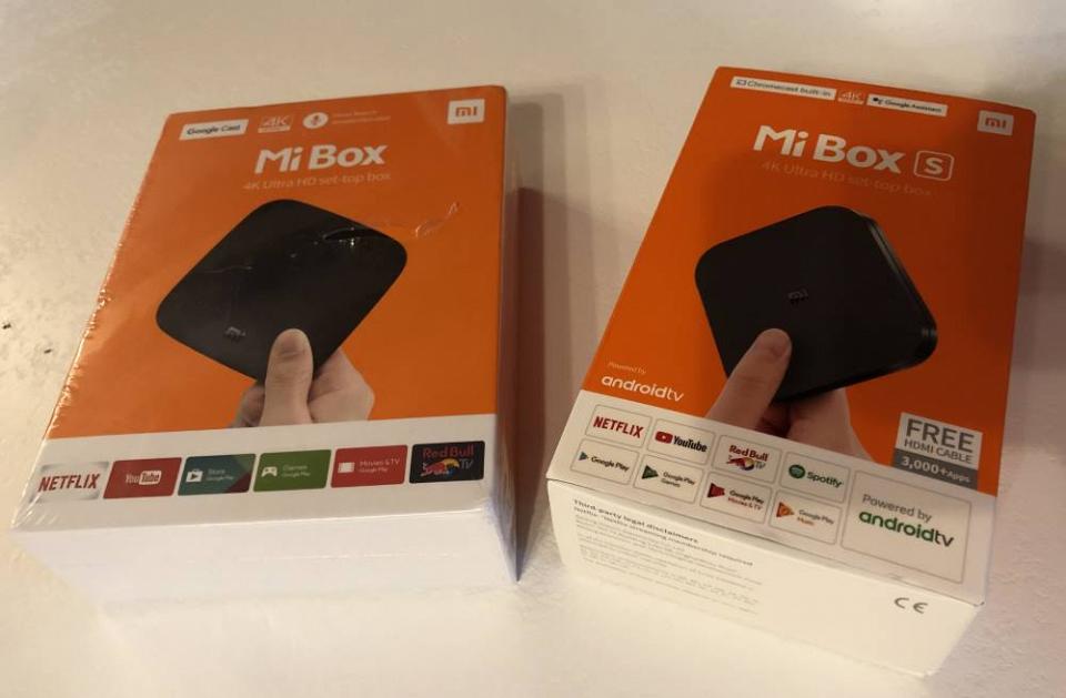 A gauche la MI BOX 3, à droite la nouvelle MI BOX S