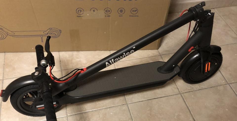 La trottinette Alfawise M1 pliée