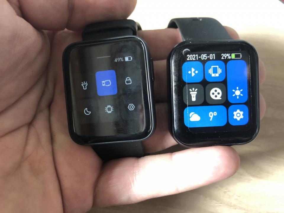 A gauche la dernière REDMI WACH Xiaomi, à droite la Kospett
