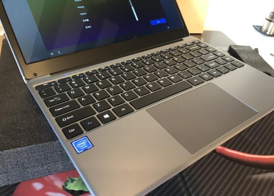 Test PC Portable CHUWI HeroBook CWI532, honnête pour le prix
