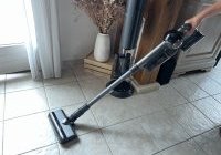 Deal Test aspirateur balai JIGOO V700 avec station d'auto (...)