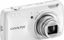 200€99 le Nikon Coolpix S800C, Android aussi dans votre (...)