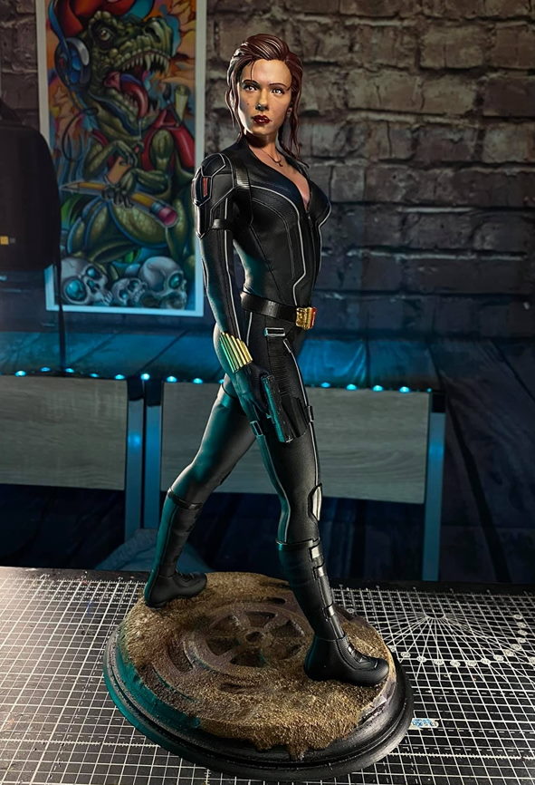 La figurine Black Widow telle qu'elle pourrait être après peinture
