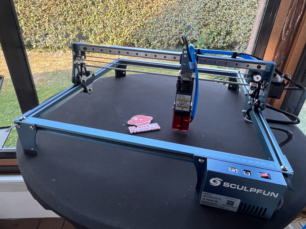 Test Sculpfun S10, graveur laser puissant, efficace et accessible