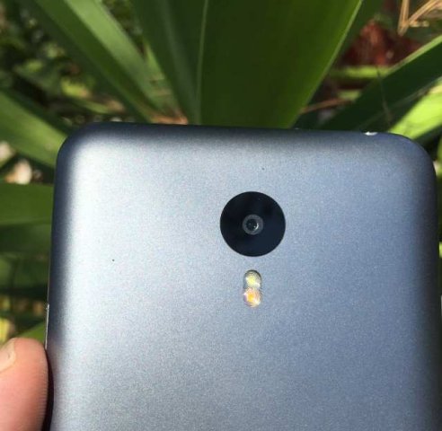 Le capteur Photo Samsung et un double flash