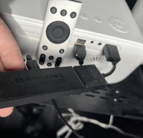 Un FireTV Stick permet de s'affranchir des limites du système interne