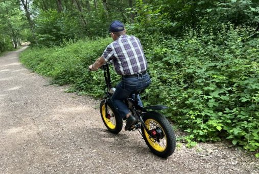 Test LANKELEISI X2000 PLUS, un FAT BIKE PLIANT 20 pouces sport bien maniable