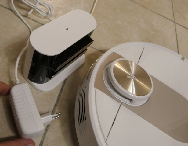 Une base pratique, bien stable avec larges plots de charge