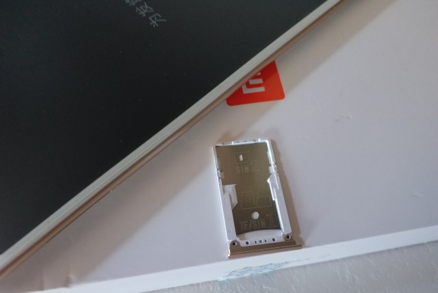 Double sim ou simple si usage d'une carte mémoire