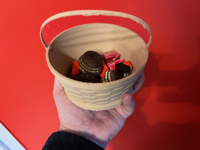 Un petit panier en bois