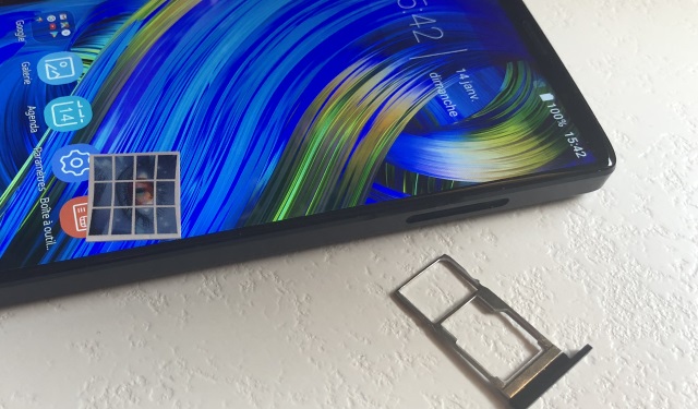 Double sim ou simple sim avec carte microSD