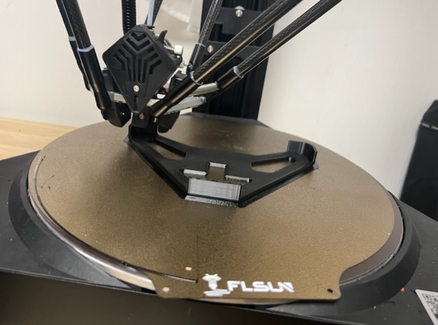 Impression en cours du support écran en PETG