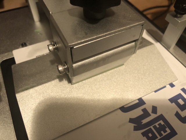 Le système de nivellement chez Anycubic est simple et performant