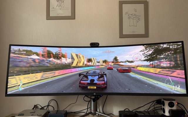 Test moniteur Titan Army C49C1S, quand le format géant (...) à la une