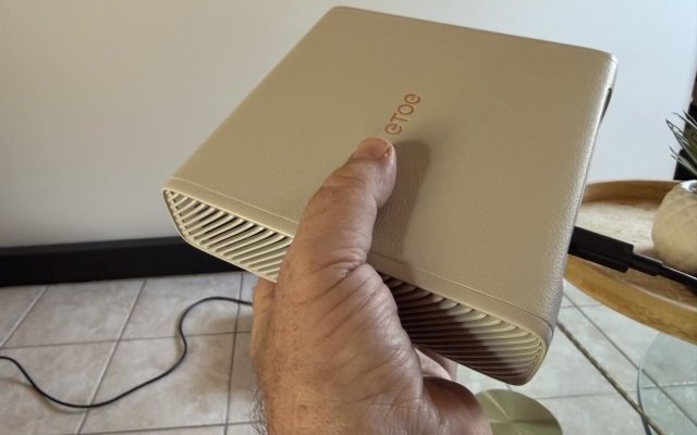 TEST ETOE Dolphin 2 : le petit projecteur aux grandes (...) à la une