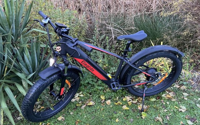 Le Fat Bike électrique 26 pouces Eleglide Tankroll (...)