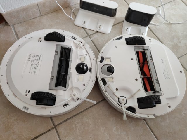 A gauche le 360 S6, à droite le Roborock/Xiaomi S50. Une conception similaire