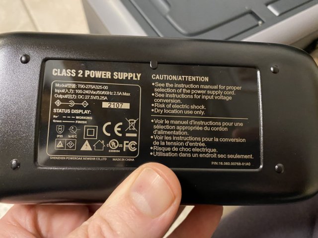 Des chargeurs qui ne sont par génériques