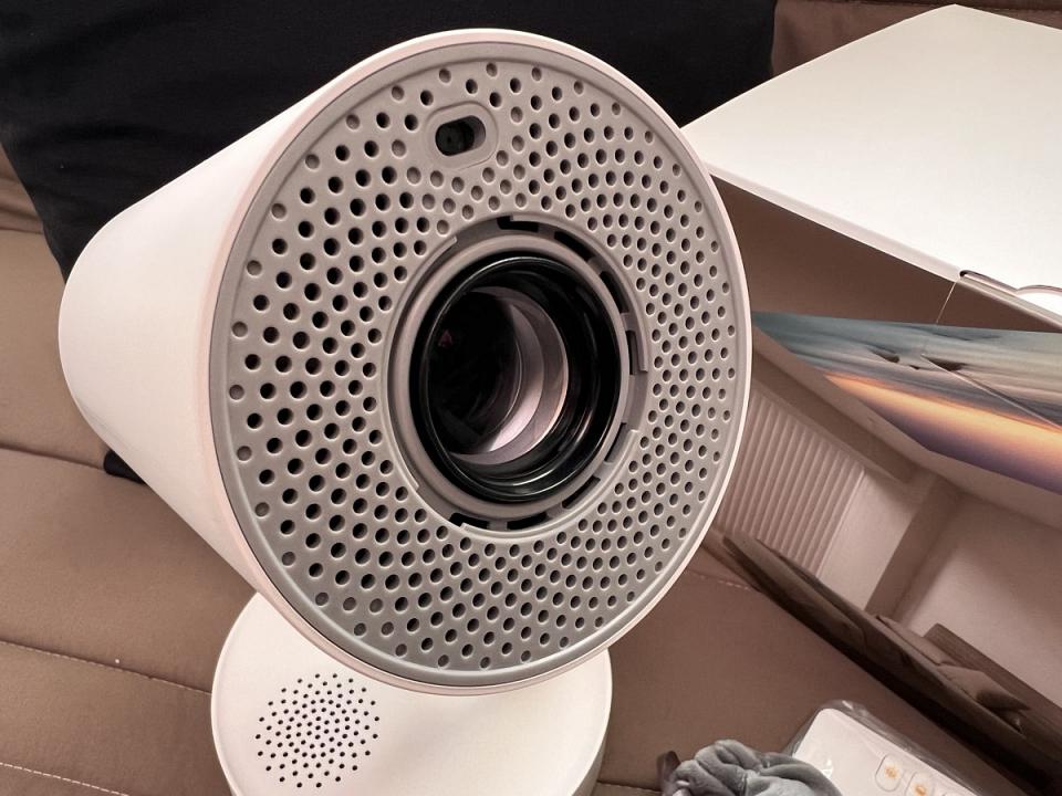 La lentille centrale et le capteur trapèze / focalisation