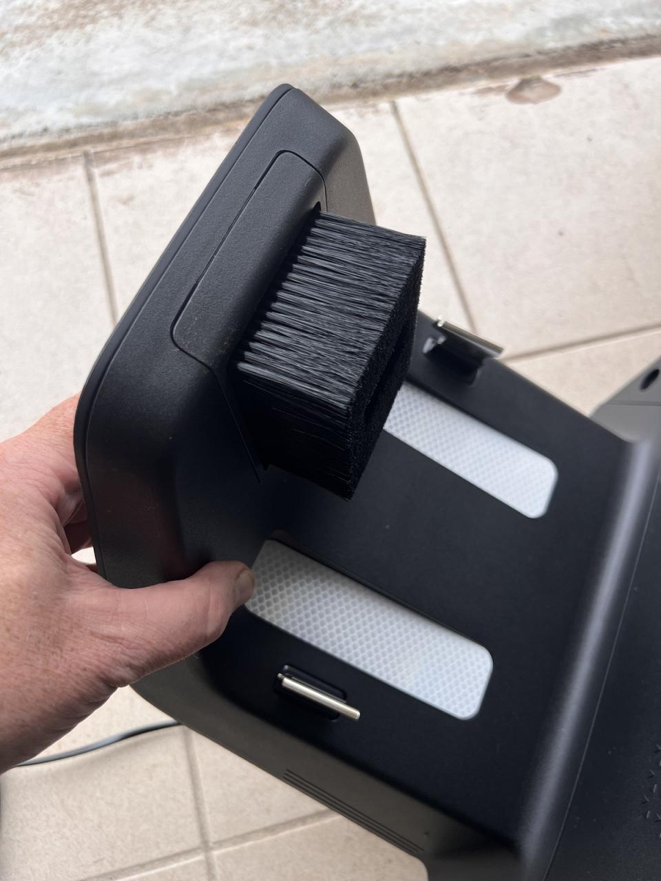 La brosse de nettoyage du LIDAR