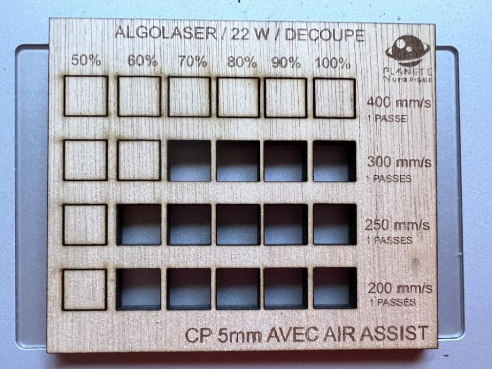 Bench de découpe avec Air Assist