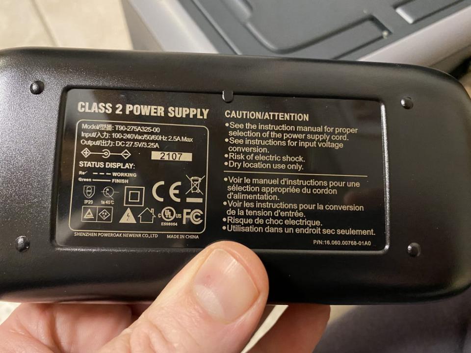 Des chargeurs qui ne sont par génériques