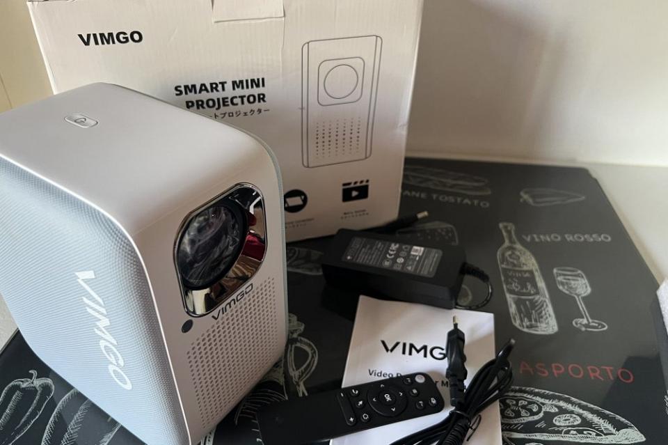 VIMGO P10 en test, une nouvelle offre en mini projecteur Android