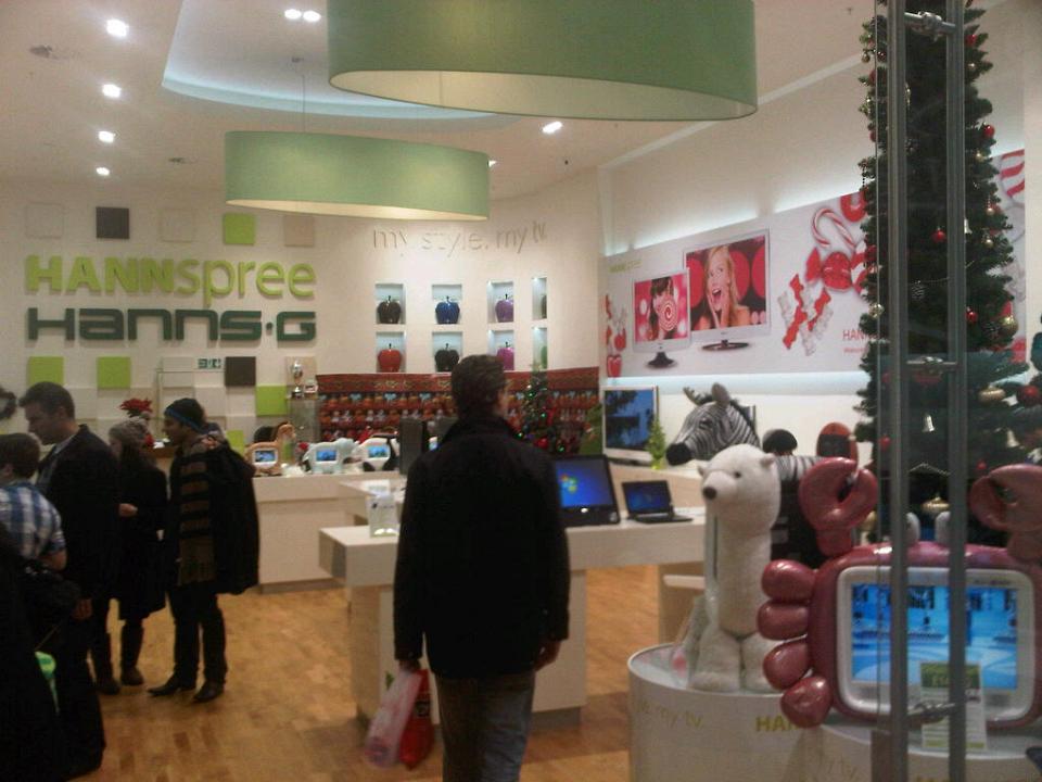 Une jolie boutique physique dédiée aux produits Hannspree
