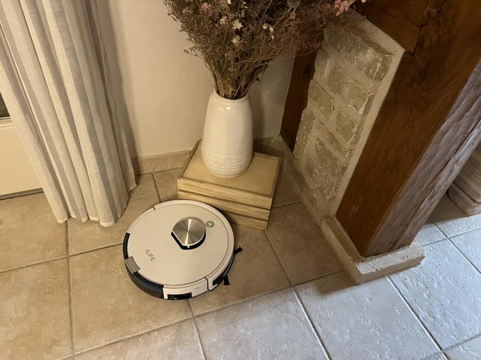 Test aspirateur iLife L100, un modèle intelligent avec serpillière vibrante à prix juste. Que demander plus ! 