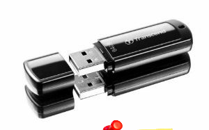 Clé USB 64GO Transcend à 24,99€ livraison comprise