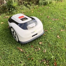 Test du robot tondeuse RoboUp Raccoon 2 SE : le futur (...)