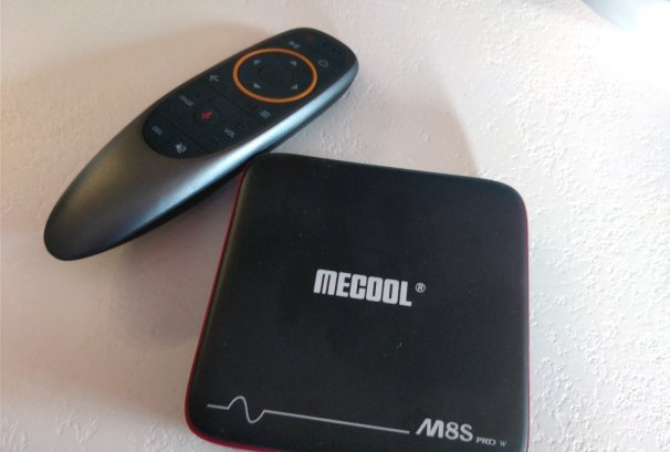 Test Box 4K Mecool M8S PRO W, Android TV 7 et pilotage vocal à petit prix