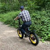 Test LANKELEISI X2000 PLUS, un FAT BIKE PLIANT 20 (...)