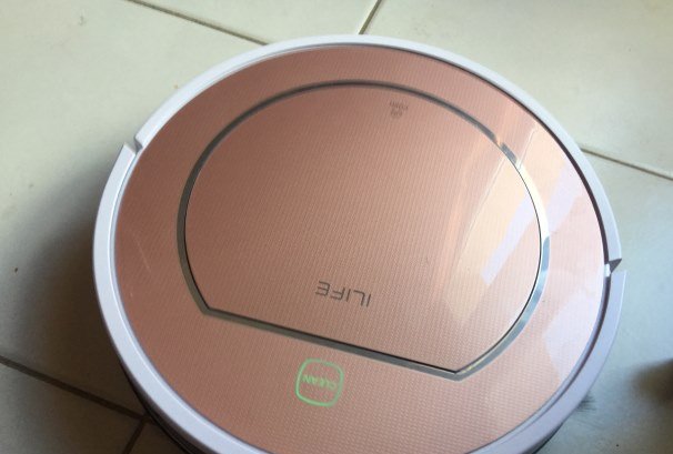 Test ILIFE V7S PRO, l'aspirateur robot 2 en 1 laveur serpillière économique