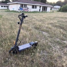 Test Ausom K20 , une trottinette sérieuse pour le (...)