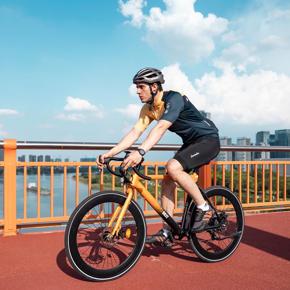 Gogobest R2, un vélo électrique look sportif à 699€