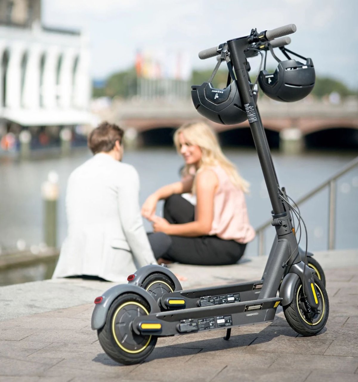 Trottinette électrique Ninebot G30 Max, Moteur 350W, Pneus 10", Autonomie 65Km à 531€ (Entrepôt EU)