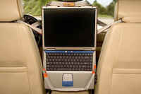 Utilisez votre ordinateur portable dans votre Auto en lecteur DVD ...