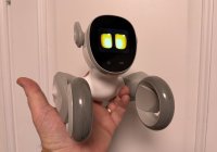 Test du robot chien Loona EPP 3.0, compagnon (...)