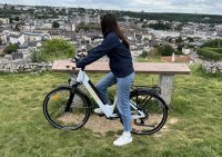Test VTC électrique Eleglide T1 STEP THRU, du style et (...)