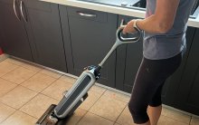 Test UWANT X100, un balai laveur double brosse sans fil (…)