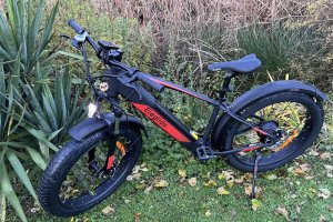 Le Fat Bike électrique 26 pouces Eleglide Tankroll (...)