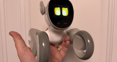 Test du robot chien Loona EPP 3.0, compagnon (...)