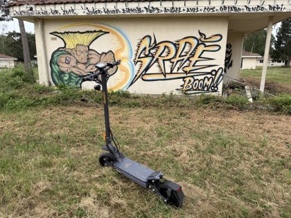 Test Ausom Gosoul 2 , une trottinette adulte crédible pour la route et votre porte-monnaie