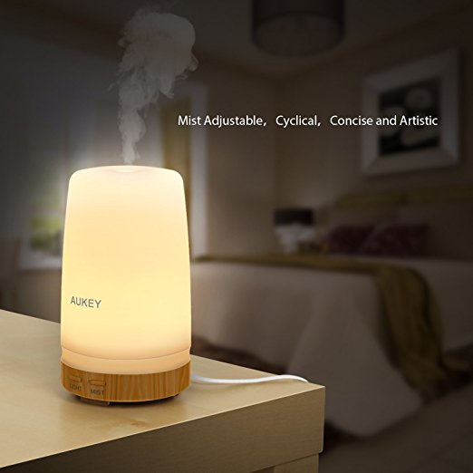Diffuseur d'huiles essentielles Aukey avec éclairage LED à 10€ @ Amazon