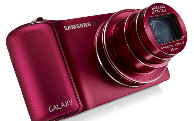 SAMSUNG GALAXY CAMERA ROUGE 3G avec CHARGEUR BATTERIE et carte SD 16GO 216€ apres ODR !