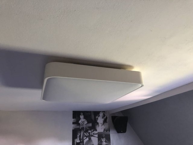 Mon premier plafonnier Yeelight, assez massif