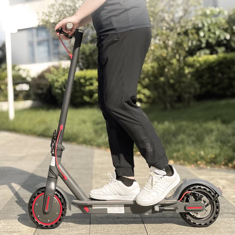 Trottinette électrique AOVO ES80 M365 Pro, 350 watts/35Km autonomie, 259€ Stock Europe