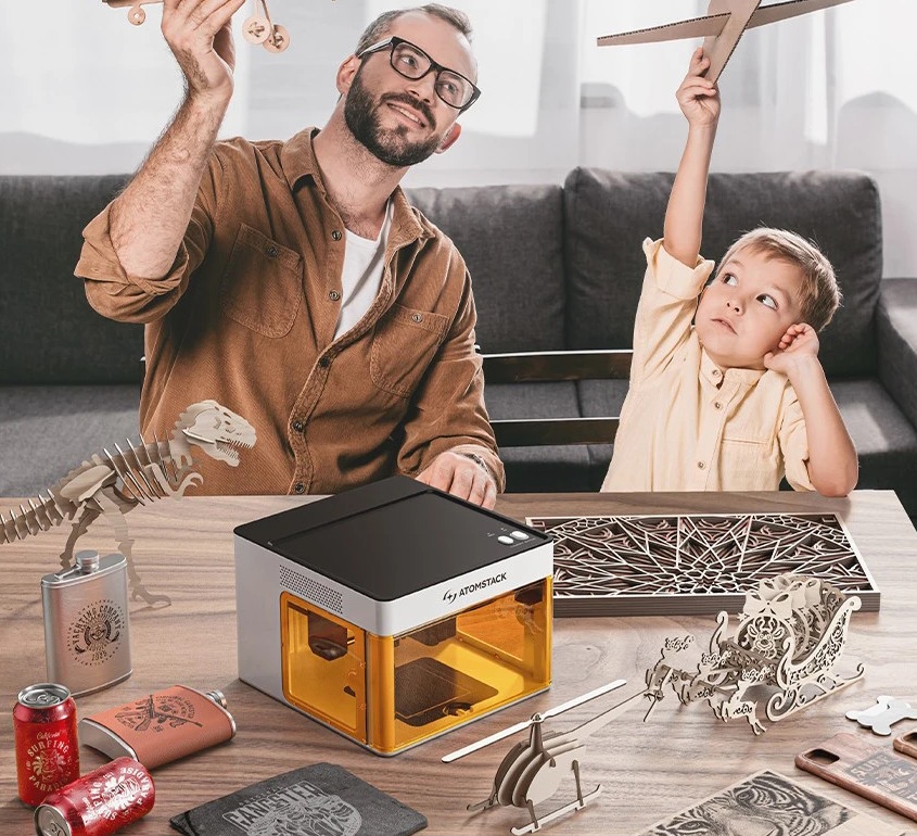 La mini graveuse Laser Atomstack P1 5 Watts diode à 159€ et avec Infra rouge 1.2 W à 329€.